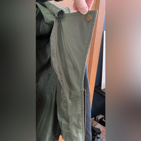 YOKI SPORT from the Outerwear Collection. New York Motto inspired Olive & Black - Picture 12 of 15